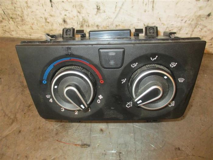 Air conditioning control panel Peugeot Boxer 2.2 Blue HDi 140 A72000500