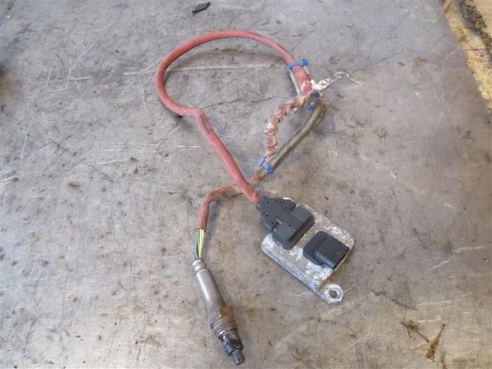 Used Nox sensor BMW 5 serie (F10) 525d xDrive 16V Price on request offered by Autohandel-Smet Gebroeders NV