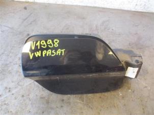 Used Tank cap cover Volkswagen Passat (3G2) 1.6 TDI 16V Price on request offered by Autohandel-Smet Gebroeders NV