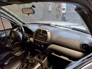 Usagé Airbag set + dashboard Toyota RAV4 (A2) 2.0 16V VVT-i 4x4 Prix sur demande proposé par Autohandel-Smet Gebroeders NV