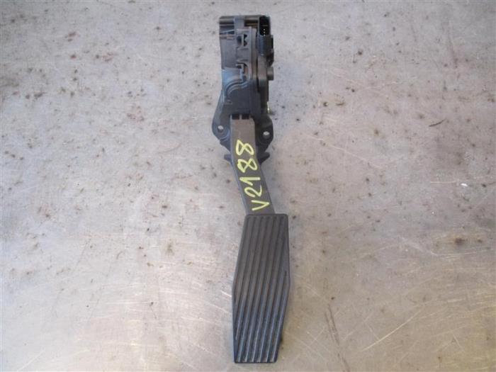 Throttle pedal position sensor Opel Astra K Sports Tourer 1.5 CDTi 105