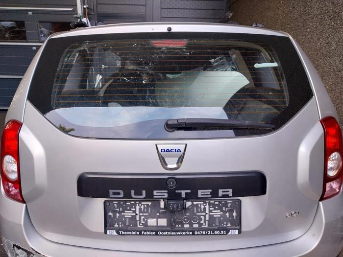 Portón trasero de un Dacia Duster (HS) 1.5 dCi 2011