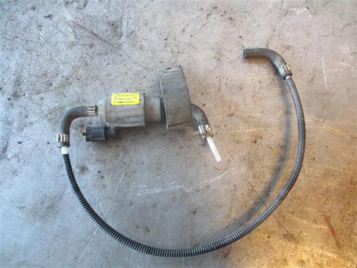 Begagnade Boosterpump Ford Transit 2.0 TDCi 16V Eco Blue 170 Pris på förfrågan erbjuds av Autohandel-Smet Gebroeders NV