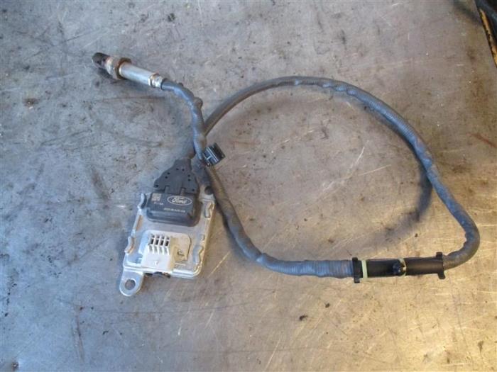 Begagnade NOx-sensor Ford Transit 2.0 TDCi 16V Eco Blue 170 Pris på förfrågan erbjuds av Autohandel-Smet Gebroeders NV