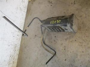 Used Fuel filter Renault Scénic III (JZ) 1.4 16V TCe 130 Price on request offered by Autohandel-Smet Gebroeders NV