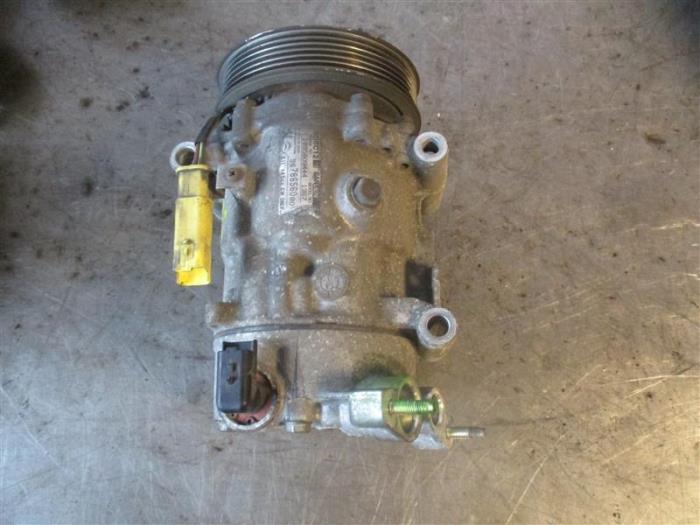 Air conditioning pump from a Peugeot Partner Tepee (7A/B/C/D/E/F/G/J/P/S) 1.6 HDI 90 2015