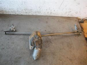 Used Wiper motor + mechanism Mitsubishi Canter 3C15 Price on request offered by Autohandel-Smet Gebroeders NV