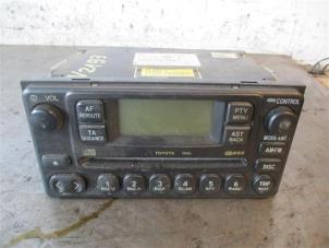 Gebrauchte Radio CD Spieler Toyota RAV4 (A2) 2.0 16V VVT-i 4x4 Preis auf Anfrage angeboten von Autohandel-Smet Gebroeders NV