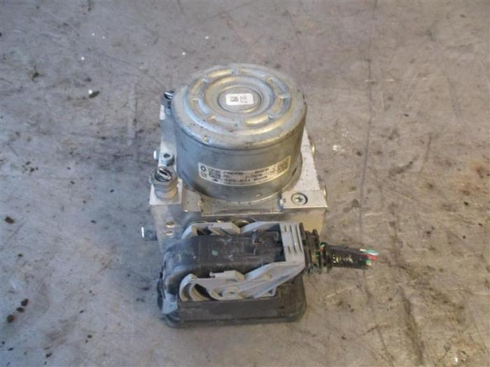 Usagé Bloc ABS Renault Trafic (1FL/2FL/3FL/4FL) 1.6 dCi 125 Twin Turbo Prix sur demande proposé par Autohandel-Smet Gebroeders NV