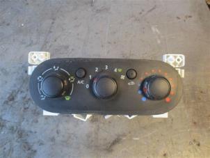Used Air conditioning control panel Renault Trafic (1FL/2FL/3FL/4FL) 1.6 dCi 125 Twin Turbo Price on request offered by Autohandel-Smet Gebroeders NV