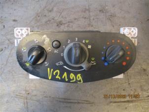 Used Air conditioning control panel Dacia Duster (HS) 1.5 dCi Price on request offered by Autohandel-Smet Gebroeders NV