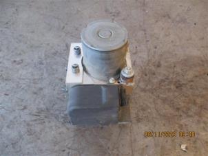 Used ABS pump Peugeot 5008 I (0A/0E) 1.6 HDiF 16V Price on request offered by Autohandel-Smet Gebroeders NV