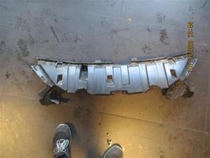 Used Front bumper, central component Nissan Qashqai (J11) 1.3 DIG-T 140 16V Price on request offered by Autohandel-Smet Gebroeders NV