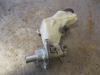 Master cylinder from a Opel Corsa D, 2006 / 2014 1.0, Hatchback, Petrol, 998cc, 44kW (60pk), FWD, Z10XEP; EURO4, 2006-07 / 2010-12 2009