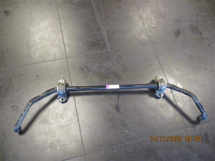 Front anti-roll bar from a BMW M5 (F10) M5 4.4 V8 32V TwinPower Turbo 2013