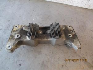 Used Gearbox mount BMW M5 (F10) M5 4.4 V8 32V TwinPower Turbo Price on request offered by Autohandel-Smet Gebroeders NV