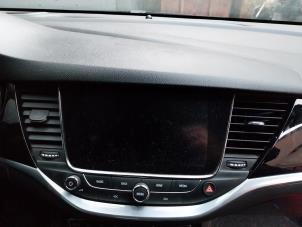 Gebrauchte Navigation Display Opel Astra K 1.4 Turbo 16V Preis auf Anfrage angeboten von Autohandel-Smet Gebroeders NV
