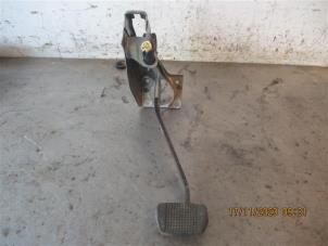 Used Brake pedal Isuzu D-Max (TFR/TFS) 1.9 DDI 4x4 Price on request offered by Autohandel-Smet Gebroeders NV