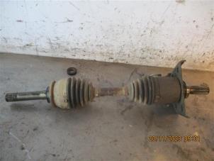 Used Front drive shaft, left Isuzu D-Max (TFR/TFS) 2.5 D Twin Turbo 4x4 Price on request offered by Autohandel-Smet Gebroeders NV