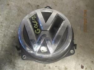 Usados Manija del portón trasero Volkswagen Golf VII (AUA) 1.4 TSI 16V Precio de solicitud ofrecido por Autohandel-Smet Gebroeders NV