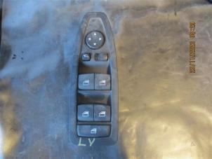 Used Multi-functional window switch BMW X1 (F48) xDrive 20d 2.0 16V Price on request offered by Autohandel-Smet Gebroeders NV