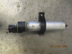 Used Fuel filter BMW 5 serie (F10) 520d 16V Price on request offered by Autohandel-Smet Gebroeders NV