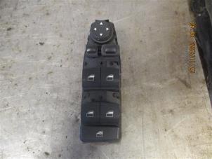 Used Multi-functional window switch BMW 5 serie (F10) 520d 16V Price on request offered by Autohandel-Smet Gebroeders NV