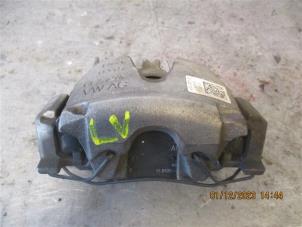 Used Front brake calliper, left Audi A4 (B9) 2.0 TDI Ultra 16V Price on request offered by Autohandel-Smet Gebroeders NV