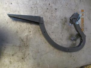 Used Set of hinges Audi A4 (B9) 2.0 TDI Ultra 16V Price on request offered by Autohandel-Smet Gebroeders NV