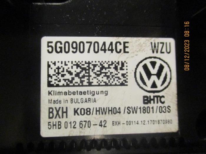 Panel sterowania klimatyzacji z Volkswagen Golf VII (AUA) 1.6 TDI BMT 16V 2018