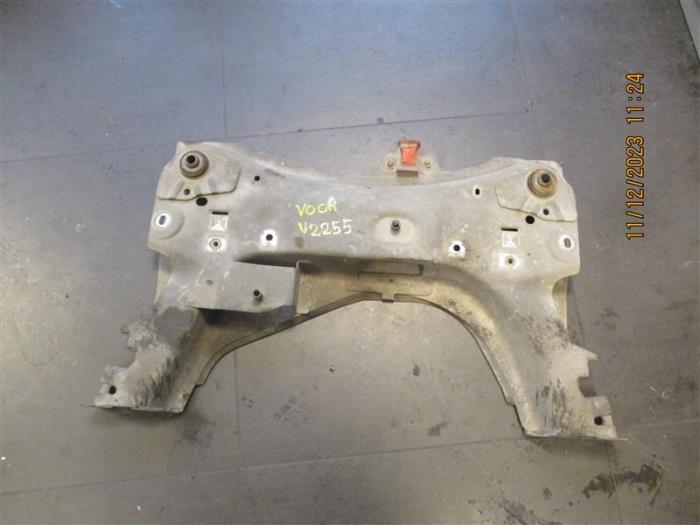 Subframe from a Renault Clio III (BR/CR) 1.5 dCi FAP 2011