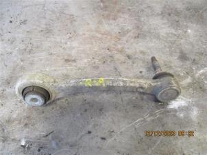 Used Rear upper wishbone, right BMW X6 (F16) xDrive30d 3.0 24V Price on request offered by Autohandel-Smet Gebroeders NV