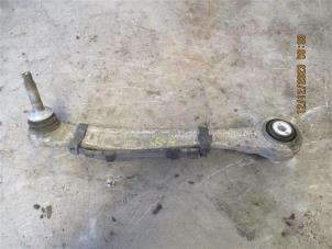 Used Rear upper wishbone, right BMW X6 (F16) xDrive30d 3.0 24V Price on request offered by Autohandel-Smet Gebroeders NV