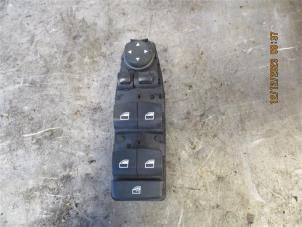 Used Multi-functional window switch BMW X6 (F16) xDrive30d 3.0 24V Price on request offered by Autohandel-Smet Gebroeders NV