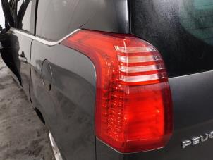 Gebrauchte Rücklicht links Peugeot 5008 I (0A/0E) 1.6 HDiF 16V Preis auf Anfrage angeboten von Autohandel-Smet Gebroeders NV