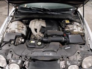 Engine from a Jaguar S-type (X200) 2.5 V6 24V 2002
