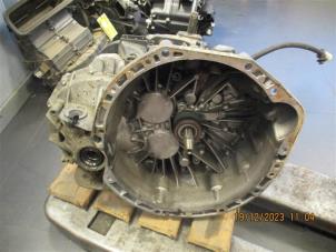 Used Gearbox Renault Master Price on request offered by Autohandel-Smet Gebroeders NV