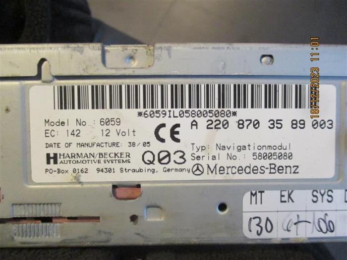 Módulo de navegación de un Mercedes-Benz CLS (C219)  2005