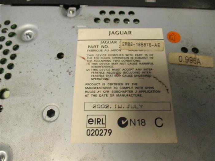 Reproductor de CD y radio de un Jaguar S-type (X200) 2.5 V6 24V 2002