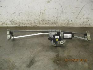 Used Wiper motor + mechanism Iveco Daily Price on request offered by Autohandel-Smet Gebroeders NV