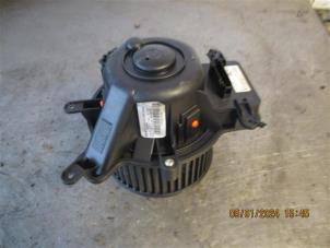 Usados Motor de ventilador de calefactor Peugeot 5008 I (0A/0E) 1.6 HDiF 16V Precio de solicitud ofrecido por Autohandel-Smet Gebroeders NV