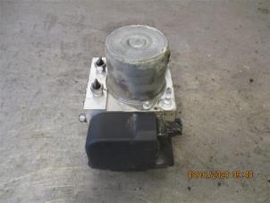 Used ABS pump Peugeot 5008 I (0A/0E) 1.6 HDiF 16V Price on request offered by Autohandel-Smet Gebroeders NV