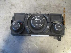 Używane Panel sterowania klimatyzacji Peugeot 5008 I (0A/0E) 1.6 HDiF 16V Cena na żądanie oferowane przez Autohandel-Smet Gebroeders NV