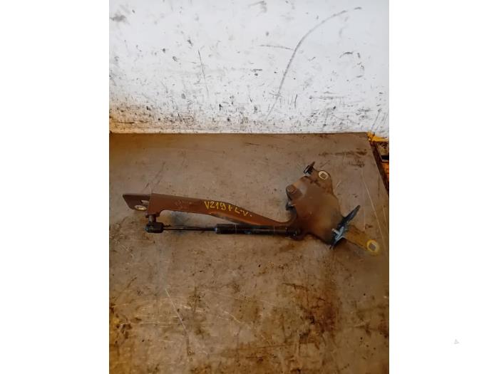 Usagé Charnière de capot Renault Scénic III (JZ) 1.6 Energy dCi 130 Prix sur demande proposé par Autohandel-Smet Gebroeders NV