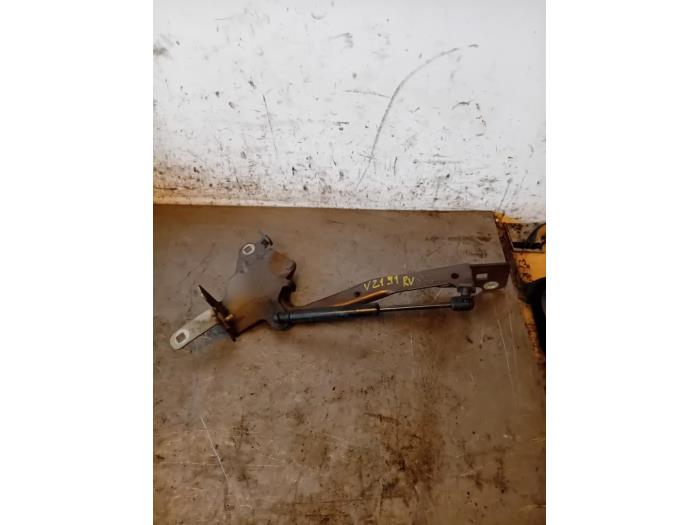 Usagé Charnière de capot Renault Scénic III (JZ) 1.6 Energy dCi 130 Prix sur demande proposé par Autohandel-Smet Gebroeders NV