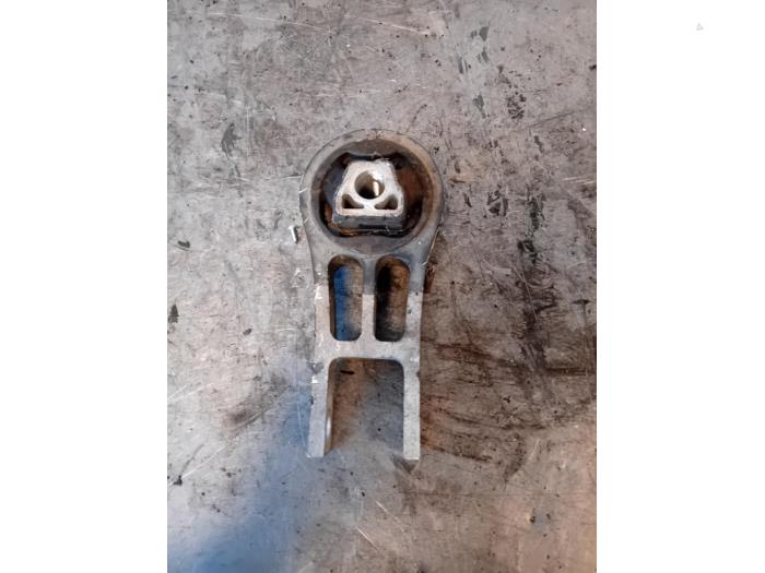 Used Engine mount Jeep Cherokee (KL) 2.2 Multijet II 16V 4x4 Price on request offered by Autohandel-Smet Gebroeders NV