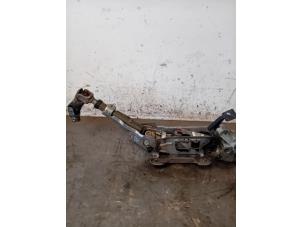 Used Steering column housing complete Ford Transit 2.2 TDCi 16V RWD Price on request offered by Autohandel-Smet Gebroeders NV