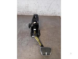Used Brake pedal BMW 3 serie Touring (G21) 320d xDrive 2.0 TwinPower Turbo 16V Hybrid Price on request offered by Autohandel-Smet Gebroeders NV