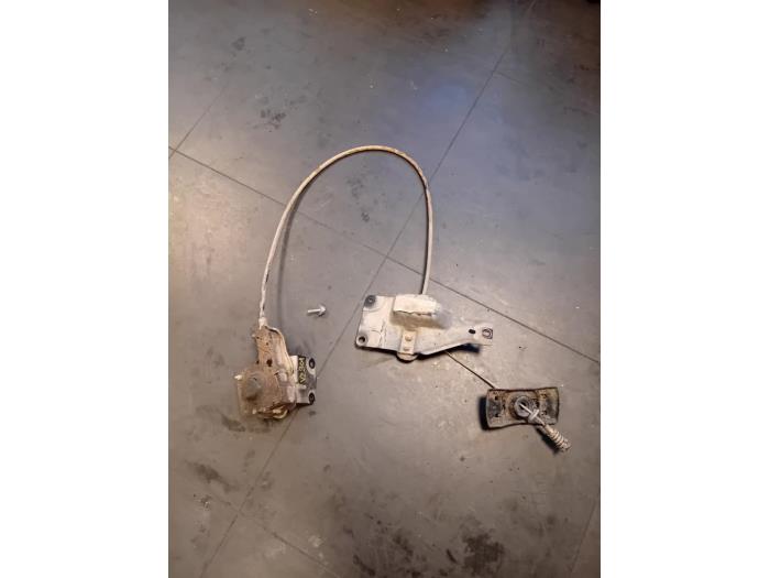 Spare wheel lift mechanism from a Renault Master IV (FV) 2.3 dCi 110 16V FWD 2019