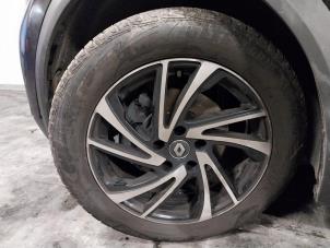 Used Set of wheels + tyres Renault Captur II (RJB) Price on request offered by Autohandel-Smet Gebroeders NV